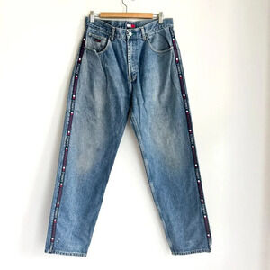 Vintage Tommy Hilfiger Patch + Side Detail Relaex Fit Jeans 33/34